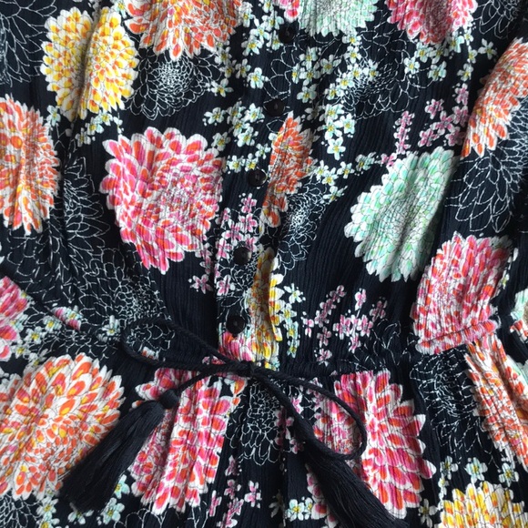 Altar'd State Bright Floral Romper - Picture 3 of 6